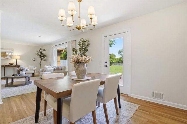 1316 E 108th Street, Kansas City, MO 64131