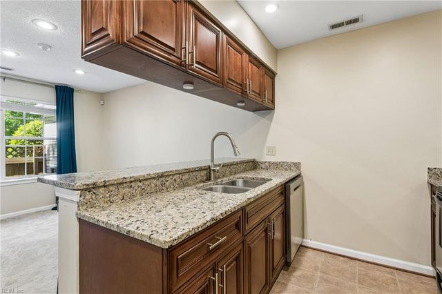 805 Masters TRL, Newport News, VA 23602