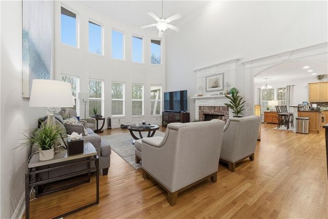 6238 Cascade Falls Drive, Buford, GA 30518