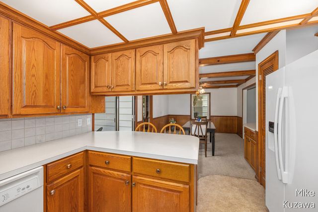1711 Country Club Drive, Grand Rapids, MI 49505