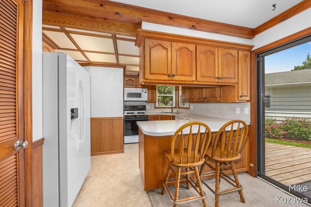 1711 Country Club Drive, Grand Rapids, MI 49505