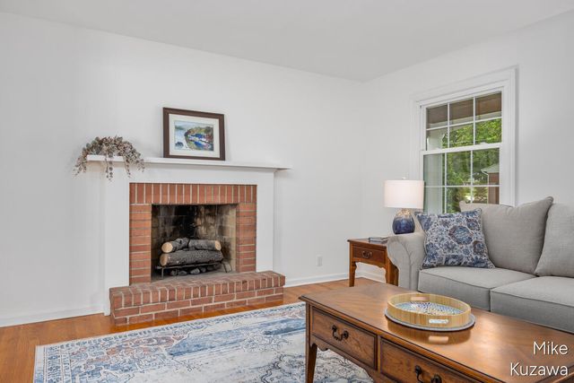 1711 Country Club Drive, Grand Rapids, MI 49505