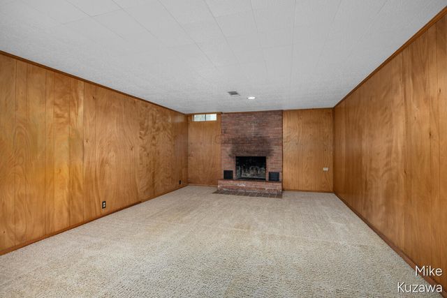 1711 Country Club Drive, Grand Rapids, MI 49505