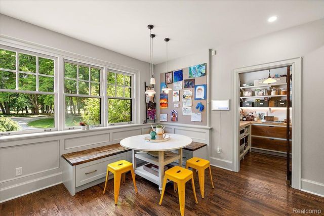 31505 Kennoway Court, Beverly Hills Village, MI 48025