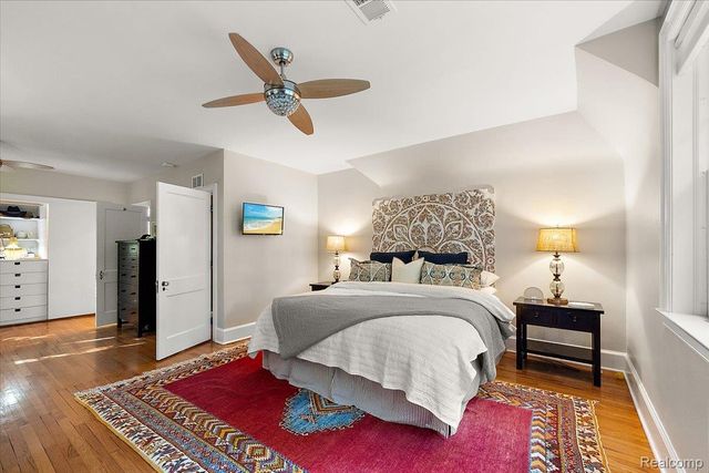 31505 Kennoway Court, Beverly Hills Village, MI 48025
