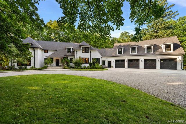 31505 Kennoway Court, Beverly Hills Village, MI 48025