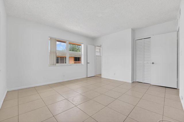 760 SE 2nd Avenue D216, Deerfield Beach, FL 33441