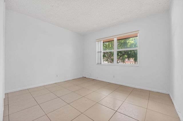 760 SE 2nd Avenue D216, Deerfield Beach, FL 33441
