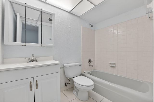 760 SE 2nd Avenue D216, Deerfield Beach, FL 33441