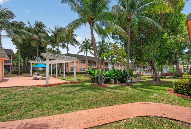 760 SE 2nd Avenue D216, Deerfield Beach, FL 33441