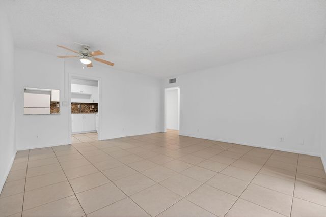 760 SE 2nd Avenue D216, Deerfield Beach, FL 33441