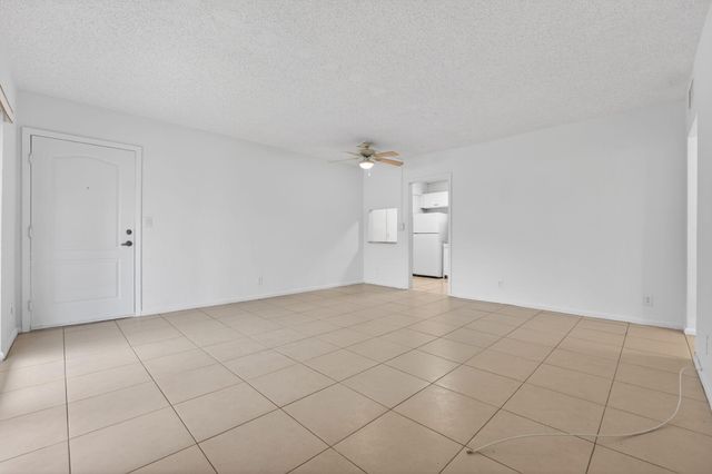 760 SE 2nd Avenue D216, Deerfield Beach, FL 33441