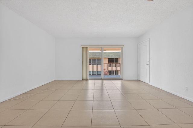 760 SE 2nd Avenue D216, Deerfield Beach, FL 33441