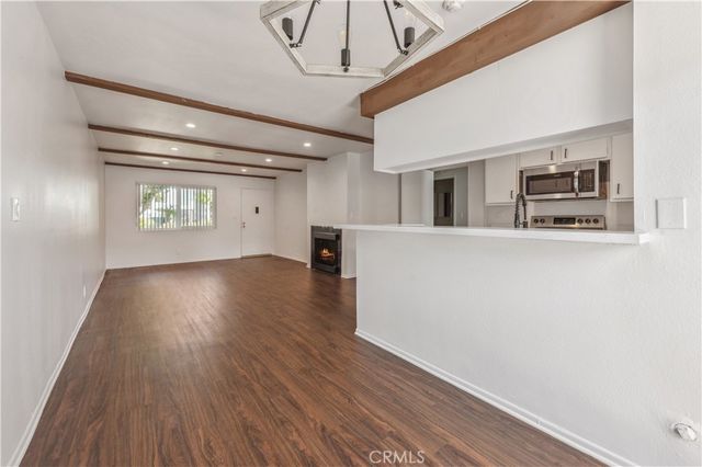 415 S Prospect Avenue 203, Redondo Beach, CA 90277