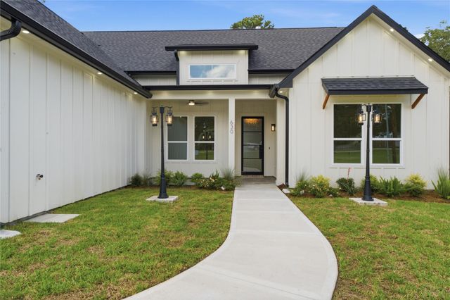 630 County Road 4023, Dayton, TX 77535