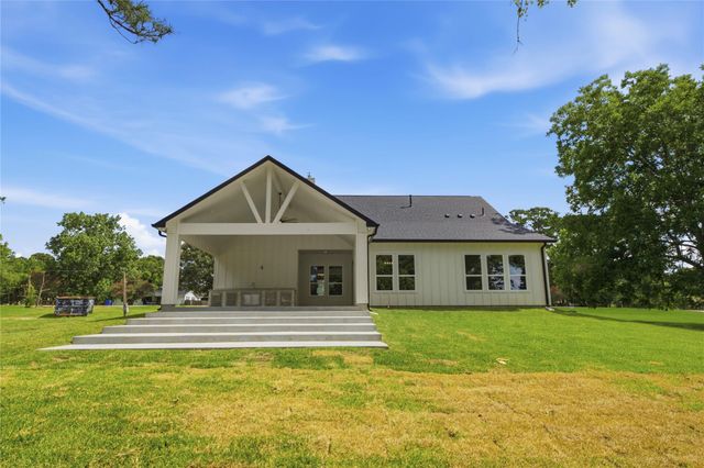 630 County Road 4023, Dayton, TX 77535