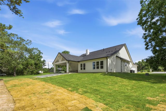 630 County Road 4023, Dayton, TX 77535