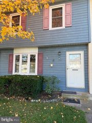 1145 PHEASANT DRIVE N, Carlisle, PA 17013