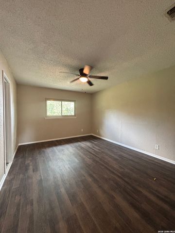 9038 OLD SKY HBR, San Antonio, TX 78242