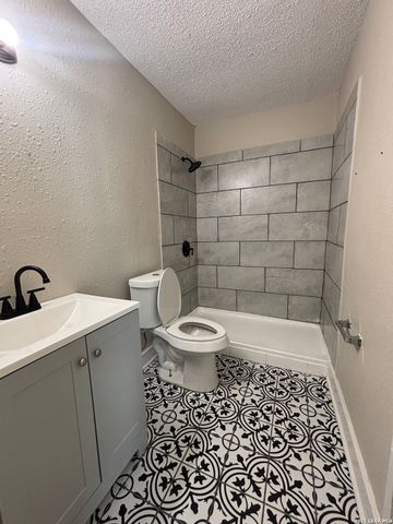 9038 OLD SKY HBR, San Antonio, TX 78242