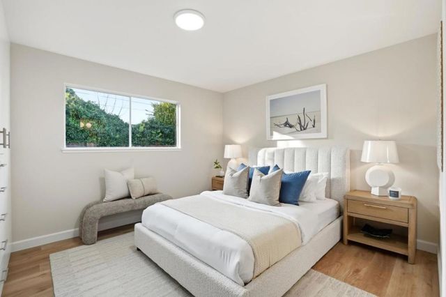 882 San Rafael Avenue, Mountain View, CA 94043