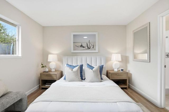 882 San Rafael Avenue, Mountain View, CA 94043