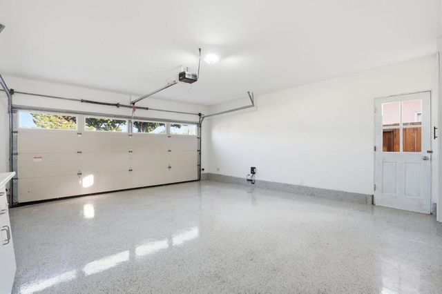 882 San Rafael Avenue, Mountain View, CA 94043