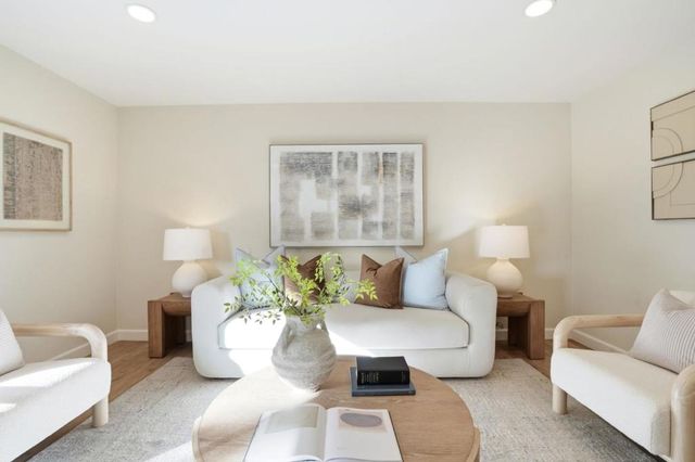 882 San Rafael Avenue, Mountain View, CA 94043