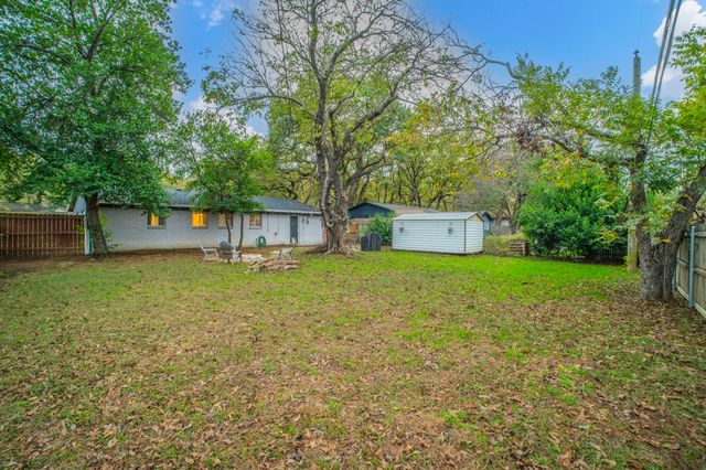 1903 Dogwood Drive, Arlington, TX 76012