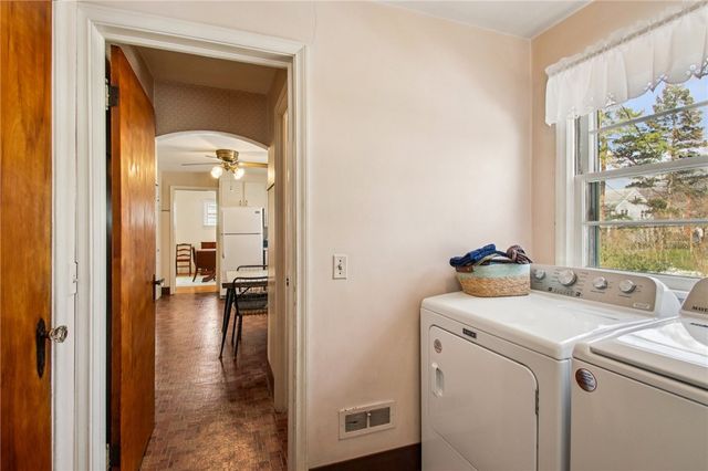 196 Belmeade Road, Irondequoit, NY 14617