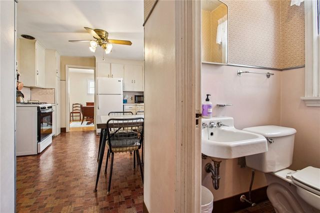 196 Belmeade Road, Irondequoit, NY 14617