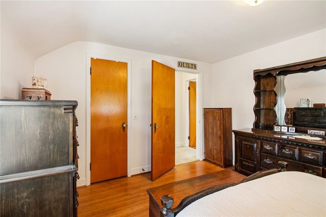 196 Belmeade Road, Irondequoit, NY 14617