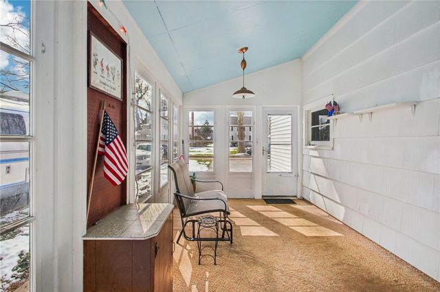 196 Belmeade Road, Irondequoit, NY 14617