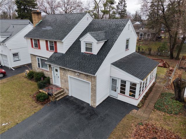 196 Belmeade Road, Irondequoit, NY 14617