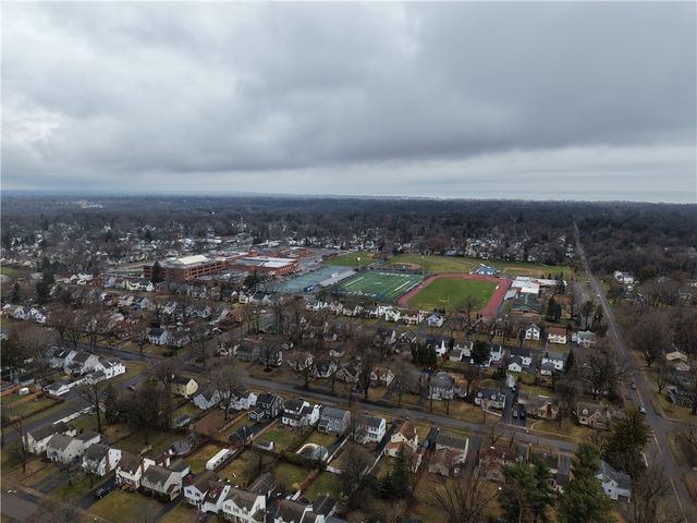 196 Belmeade Road, Irondequoit, NY 14617