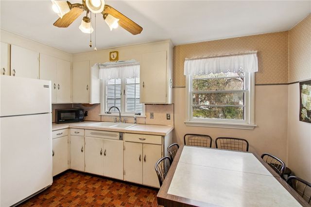 196 Belmeade Road, Irondequoit, NY 14617