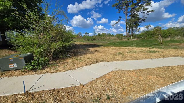 1810 Wilton Gate Drive, Charlotte, NC 28262