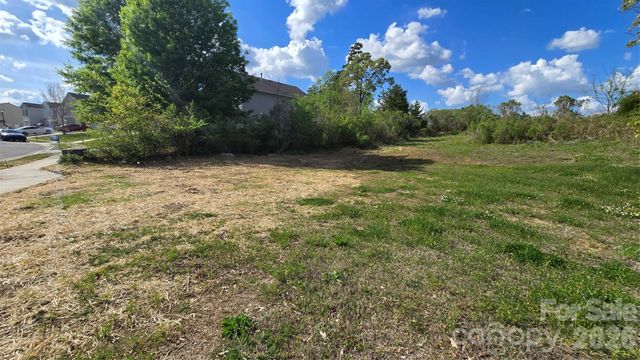 1810 Wilton Gate Drive, Charlotte, NC 28262