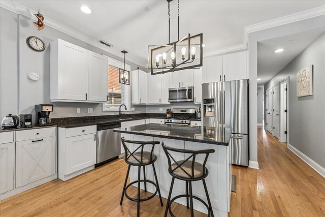 4239 N Keystone Avenue 2N, Chicago, IL 60641