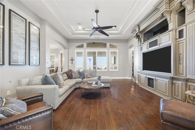 2103 Redmire St, Bakersfield, CA 93311