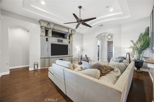 2103 Redmire St, Bakersfield, CA 93311