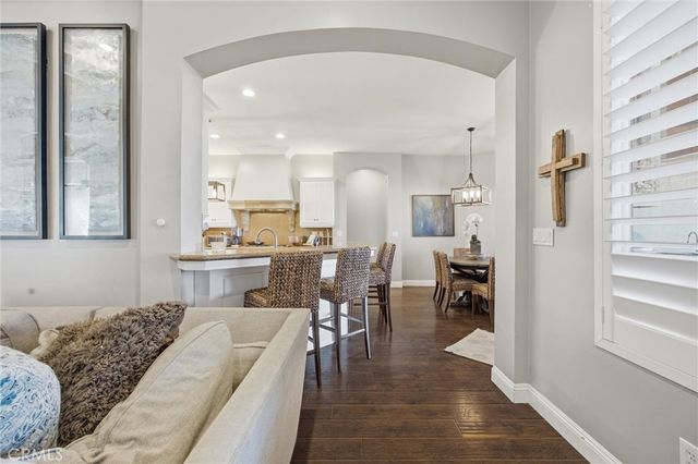 2103 Redmire St, Bakersfield, CA 93311