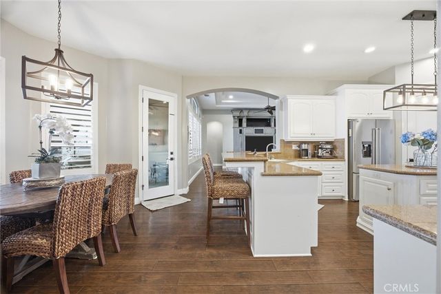 2103 Redmire St, Bakersfield, CA 93311