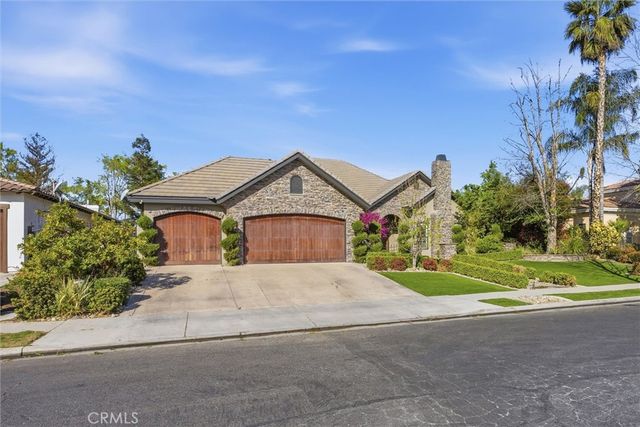 2103 Redmire St, Bakersfield, CA 93311