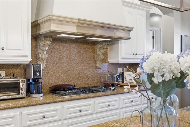 2103 Redmire St, Bakersfield, CA 93311