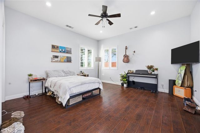 2103 Redmire St, Bakersfield, CA 93311