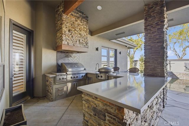 2103 Redmire St, Bakersfield, CA 93311