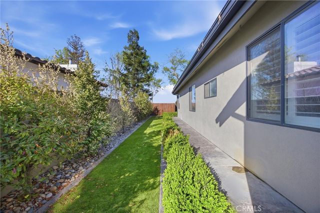 2103 Redmire St, Bakersfield, CA 93311