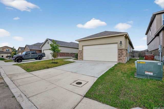 12915 Cicely Ct, St Hedwig, TX 78152