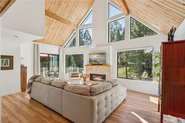 113 Brentwood, Lake Arrowhead, CA 92352